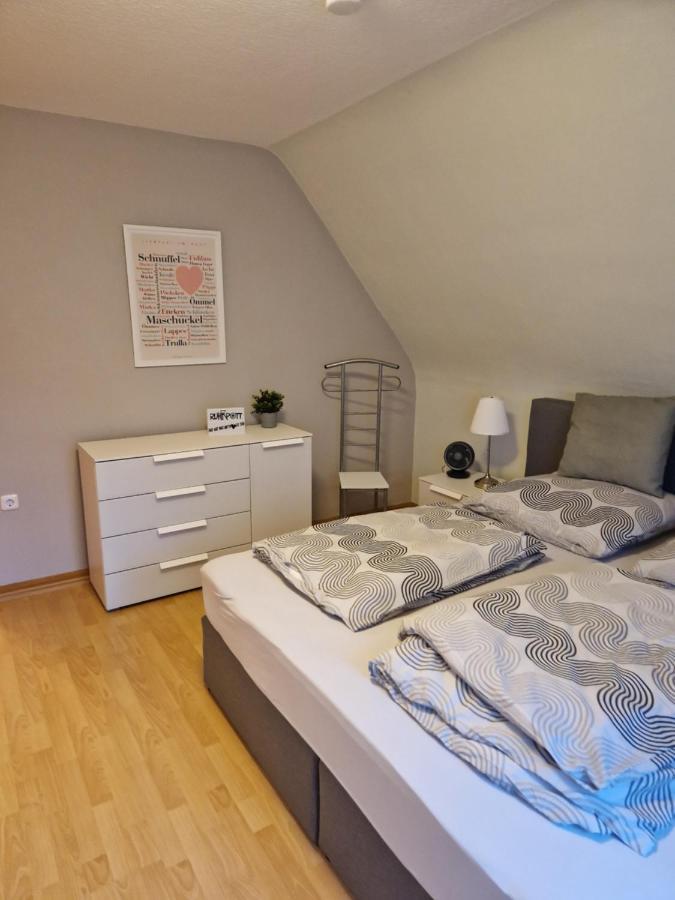 Ruhrpottbude - Private Ferienwohnung Im Herzen Des Ruhrgebiets Bochum Exteriör bild
